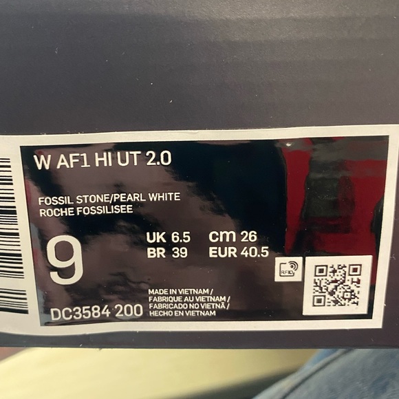 Women’s Nike Air Force 1 Hi UT 2.0 Sz. 9 - NEW IN BOX - Picture 2 of 5